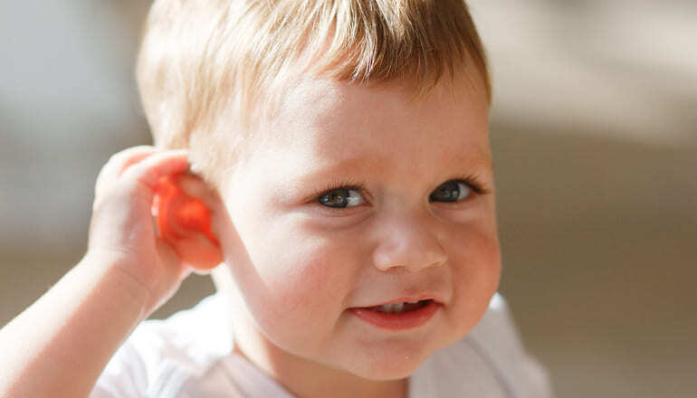 ¡Cuidado con la otitis en verano! Soluciones desde centro auditivo Ríos.