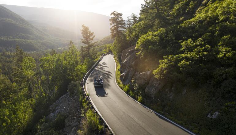 1.Cómo influye la audición y seguridad vial en la...
